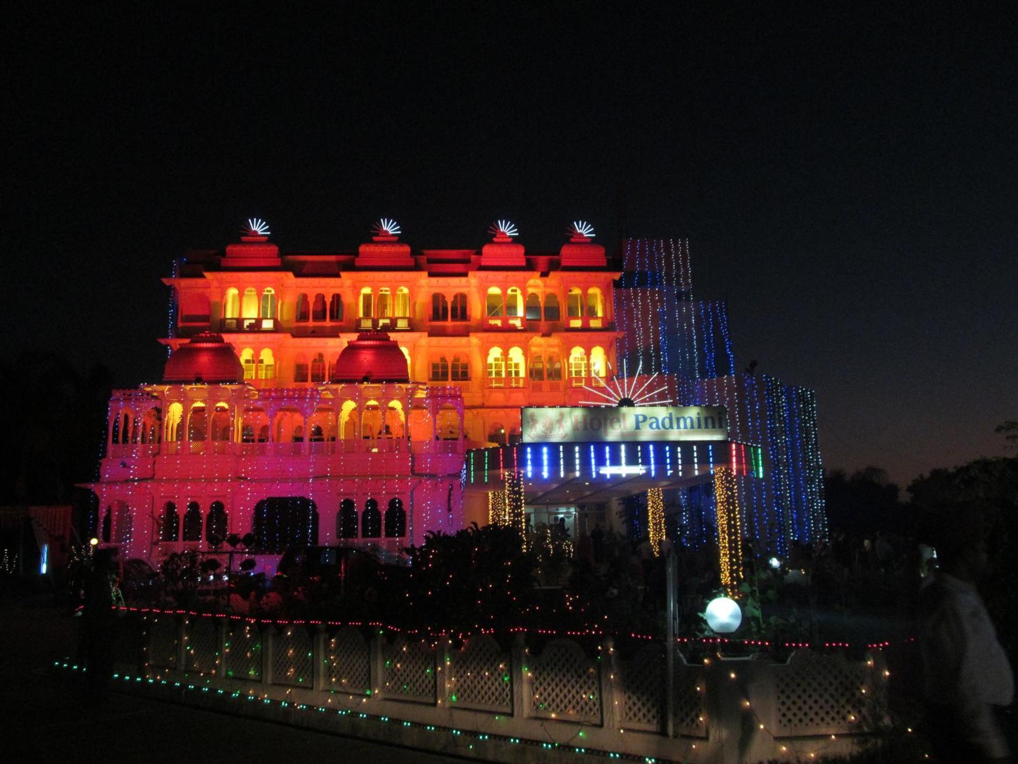 Hotel Padmini Chittorgarh Eksteriør billede