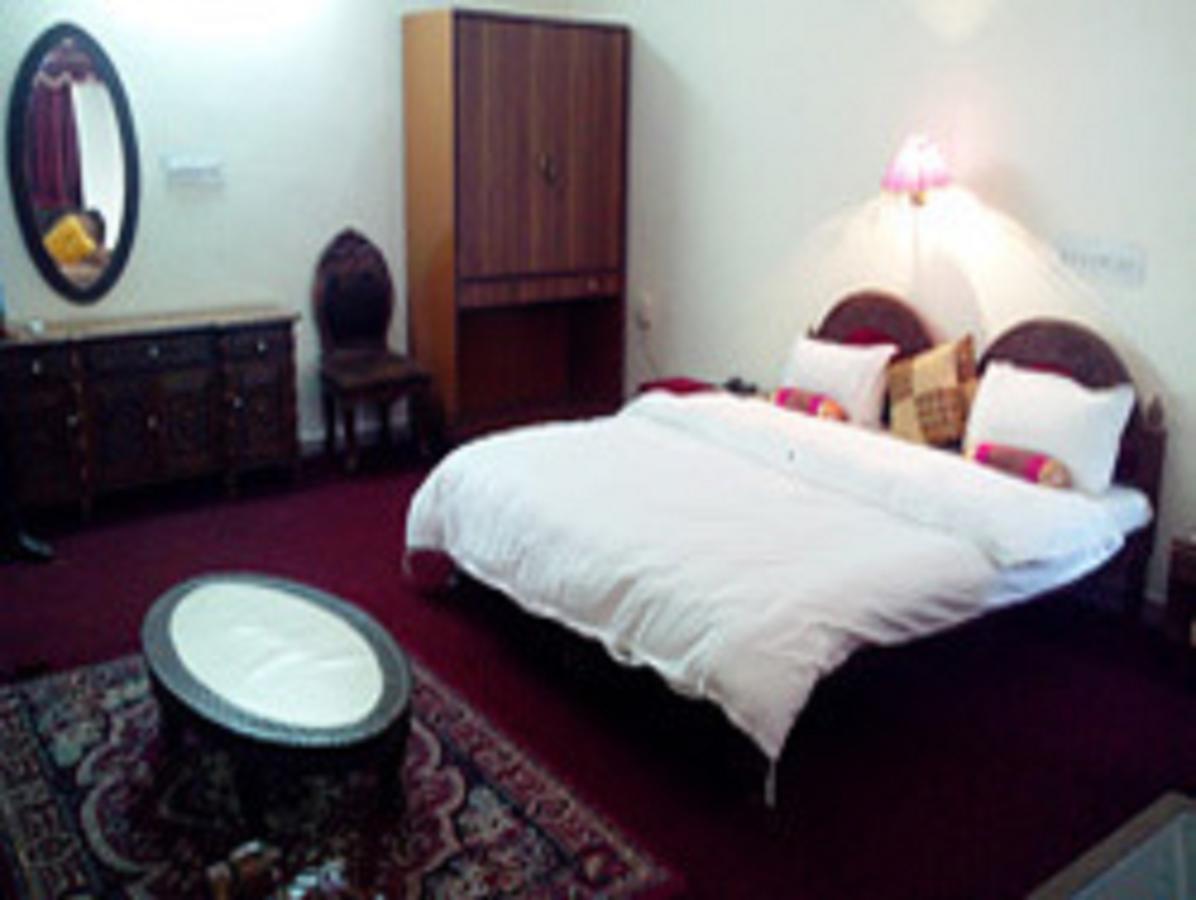 Hotel Padmini Chittorgarh Eksteriør billede